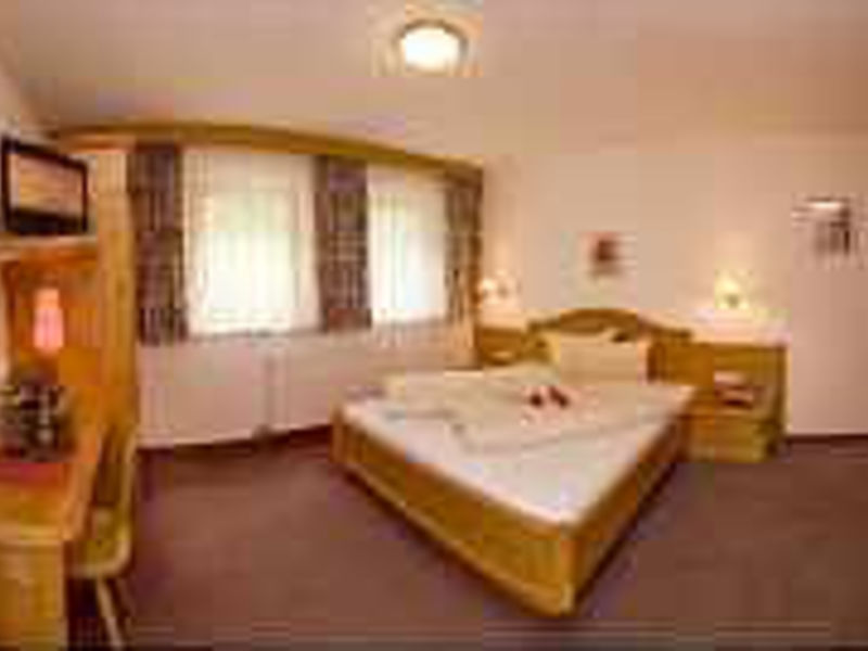 Hotel Paradies