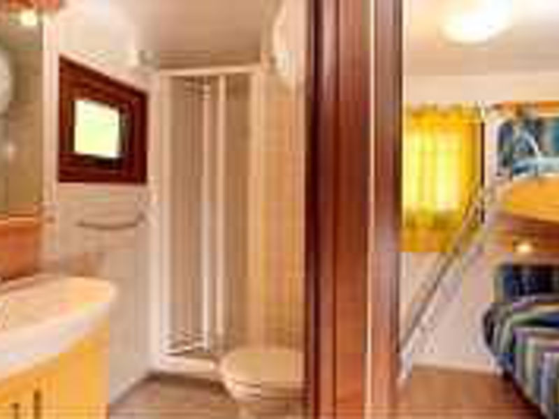 Pineto Beach Village & Camping