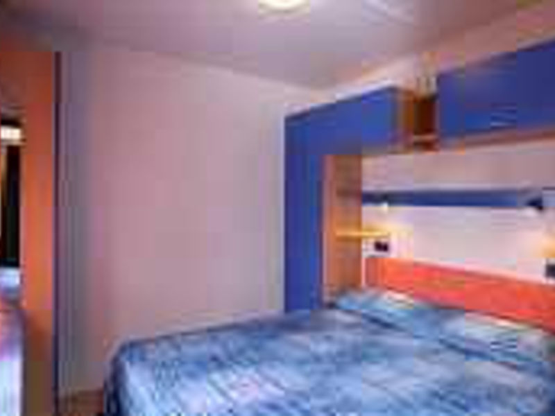 Pineto Beach Village & Camping