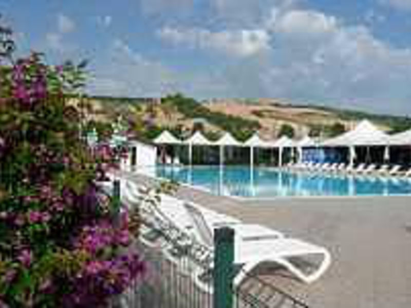 Pineto Beach Village & Camping