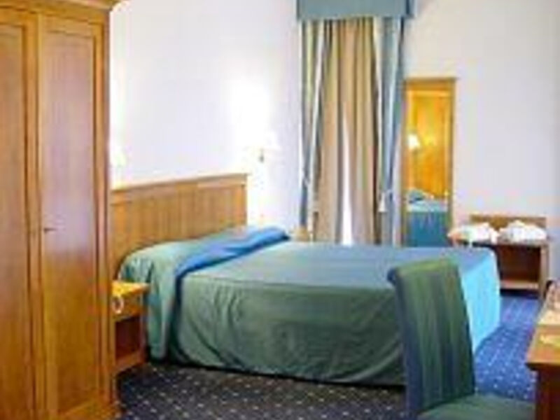Hotel Dore