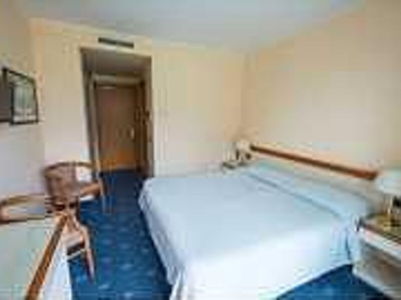 Hotel Holiday