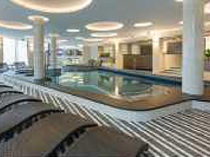 Aura Hotel