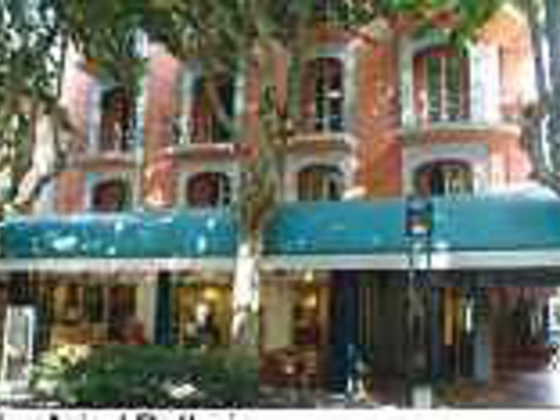 Hotel Aris