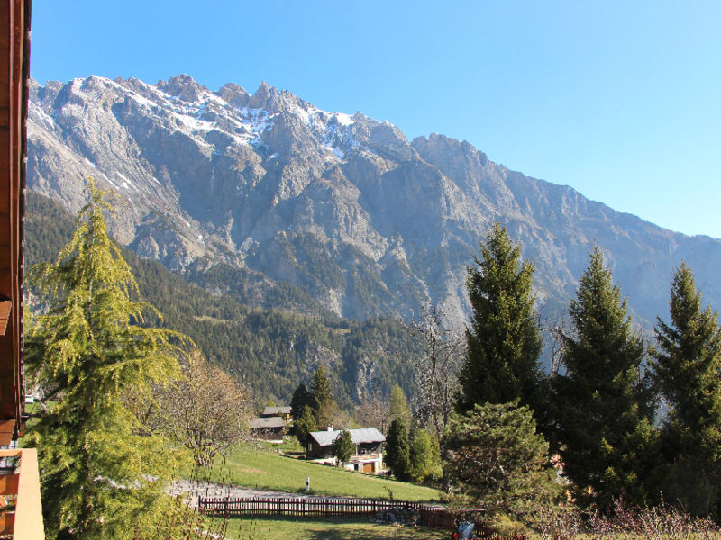 Là-Haut