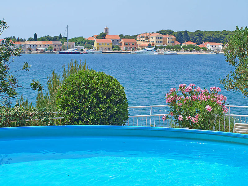 Villa Dunja