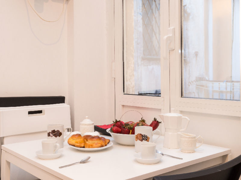 2br Piazza Navona Family Apartment