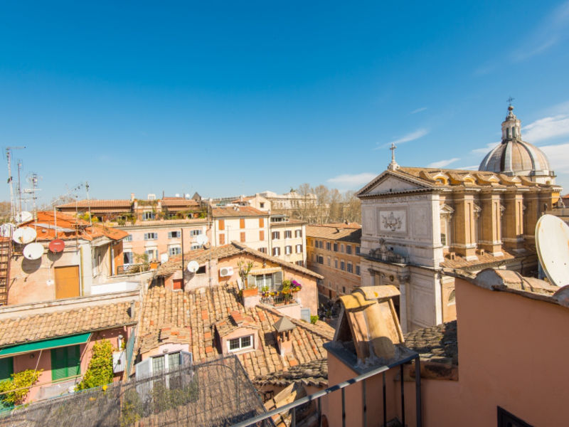 Navona Breaktaking View