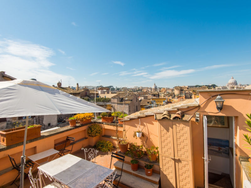 Navona Breaktaking View
