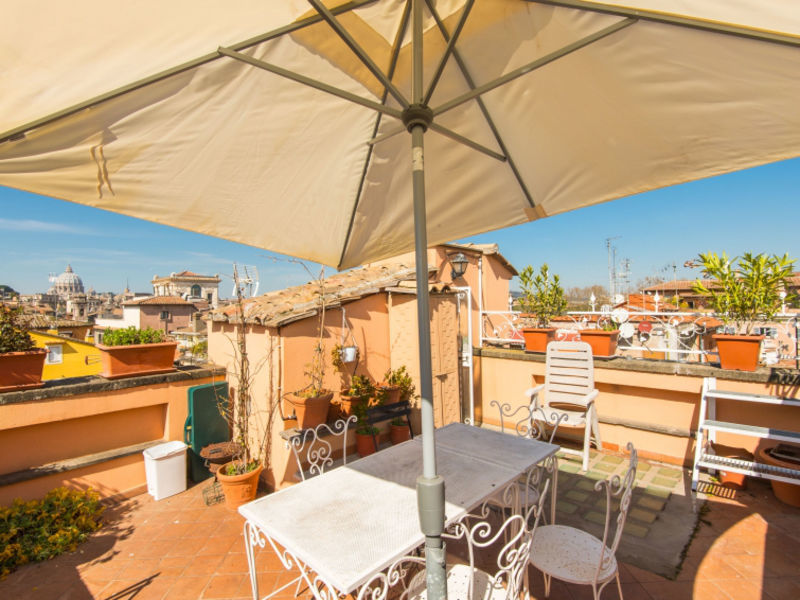 Navona Breaktaking View