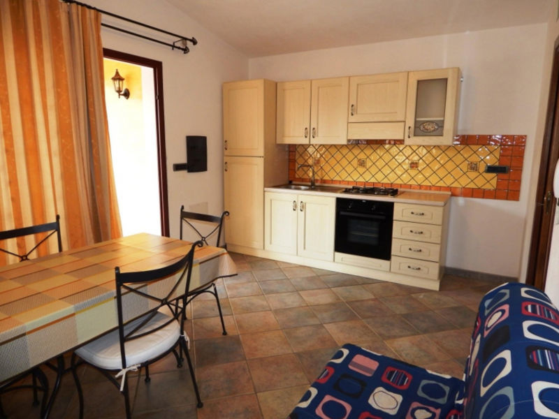 Casa Ruja 1
