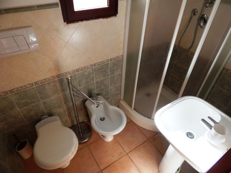 Casa Ruja 2