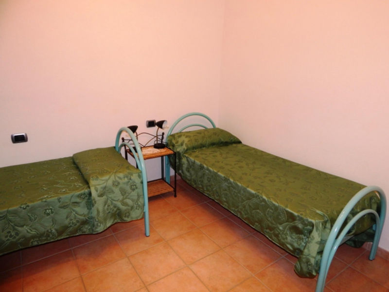 Casa Ruja 2