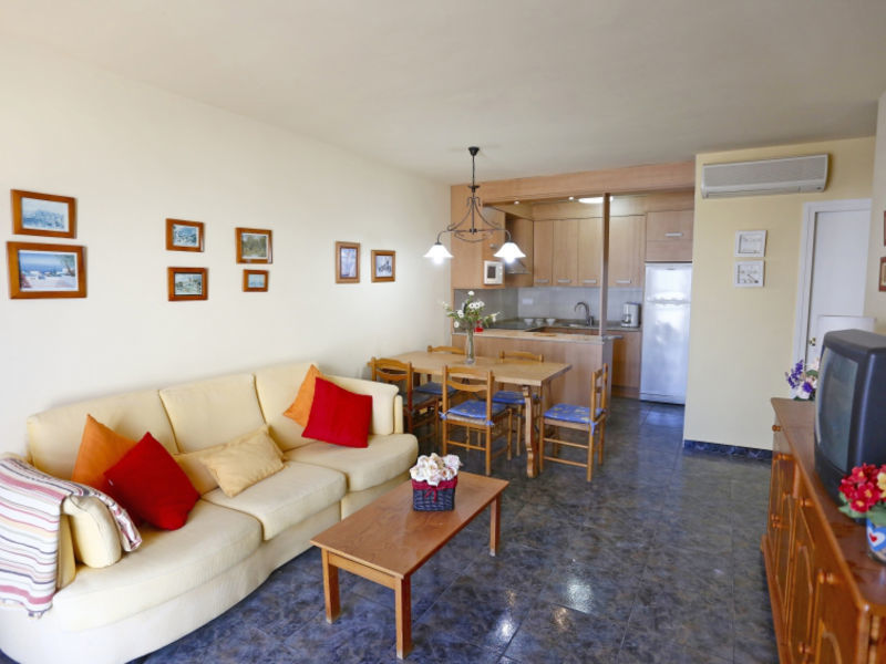 Las Palmeras Ii