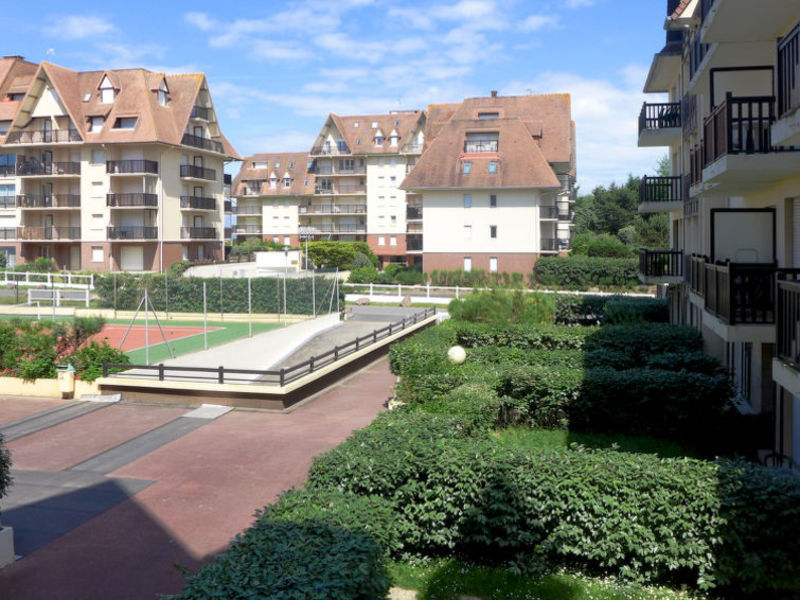 Les Cabourgeaises