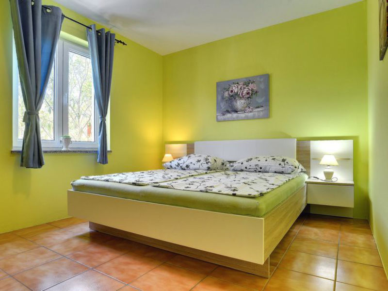 Apartments Ližnjan