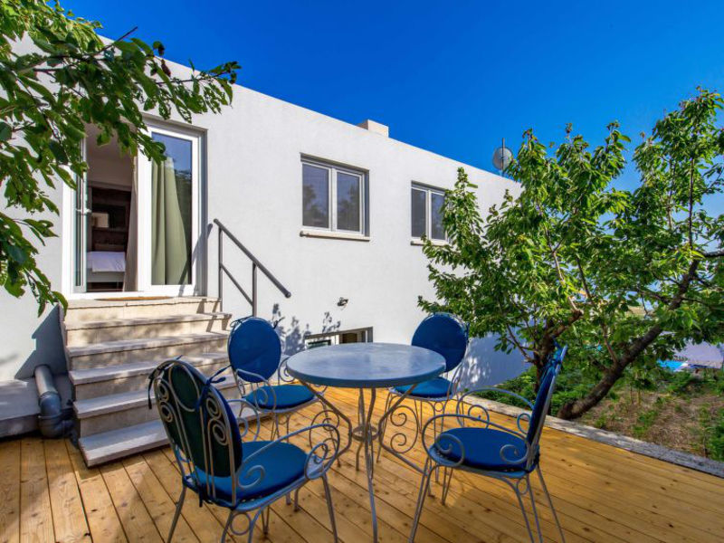 Organic Gardens Villa