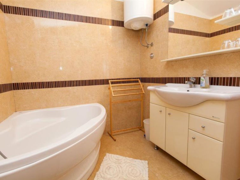 Alana Penthouse