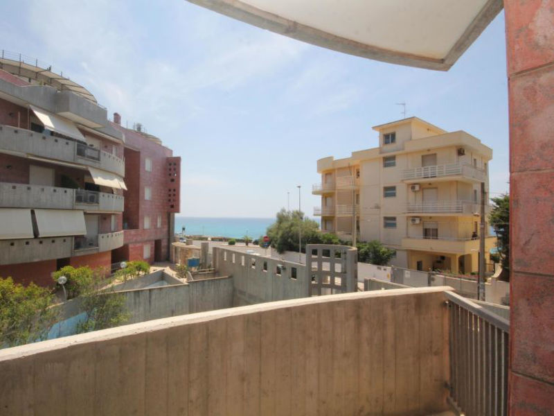 Blu Bay Apartment