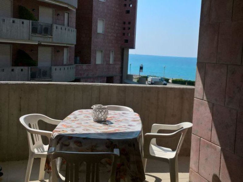Blu Bay Apartment