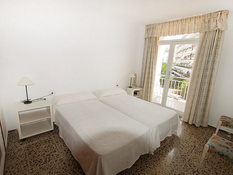 Apt. Fenals Beach 1