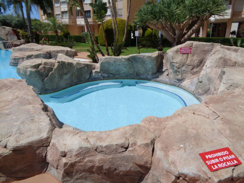 Sun & Jacuzzi
