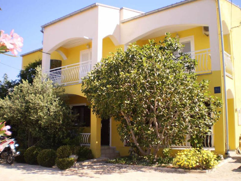 Apartmány Lira