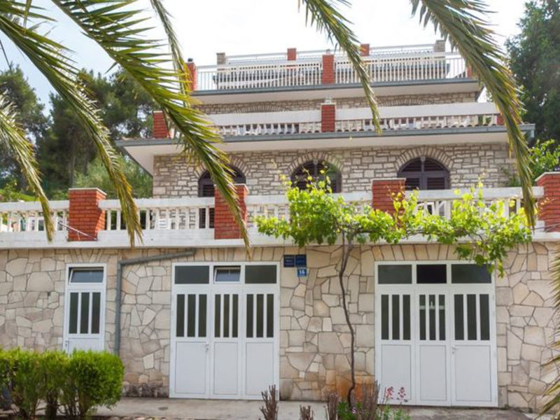 Apartmány Almir