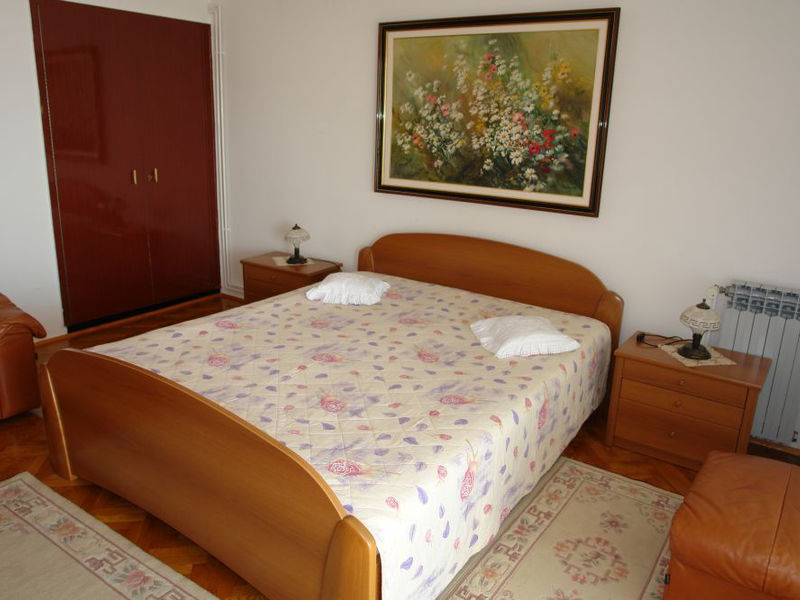 Apartmány 1323-52