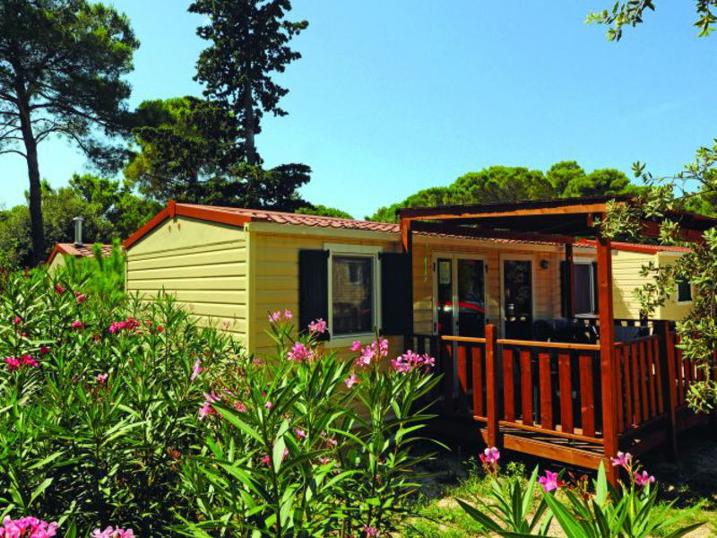 Zaton Holiday Resort - mobilní domky