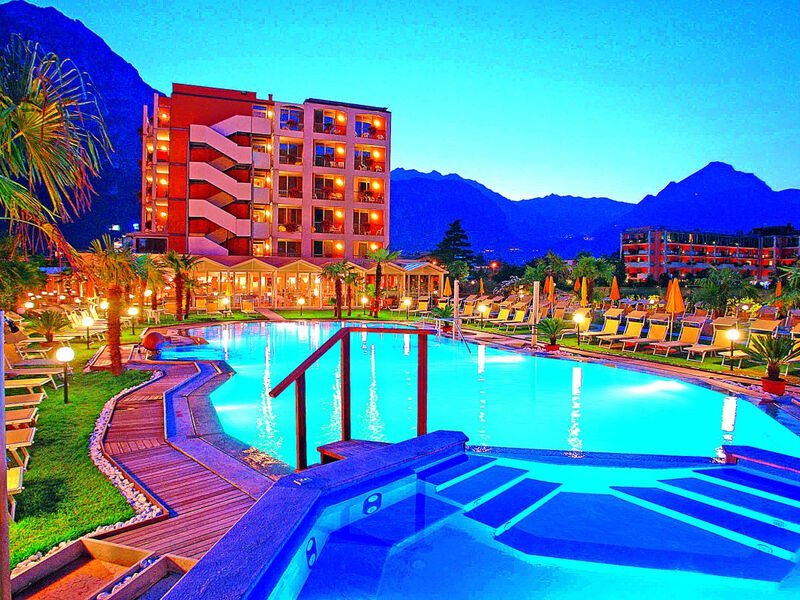 Hotel Savoy Palace