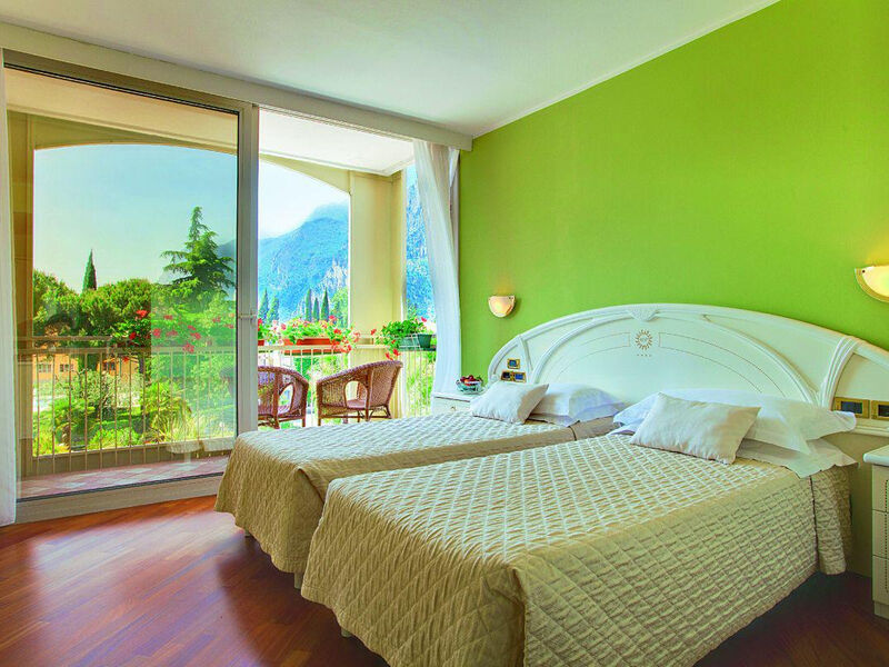 Hotel Savoy Palace