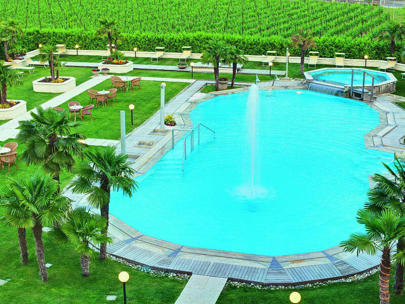 Hotel Savoy Palace