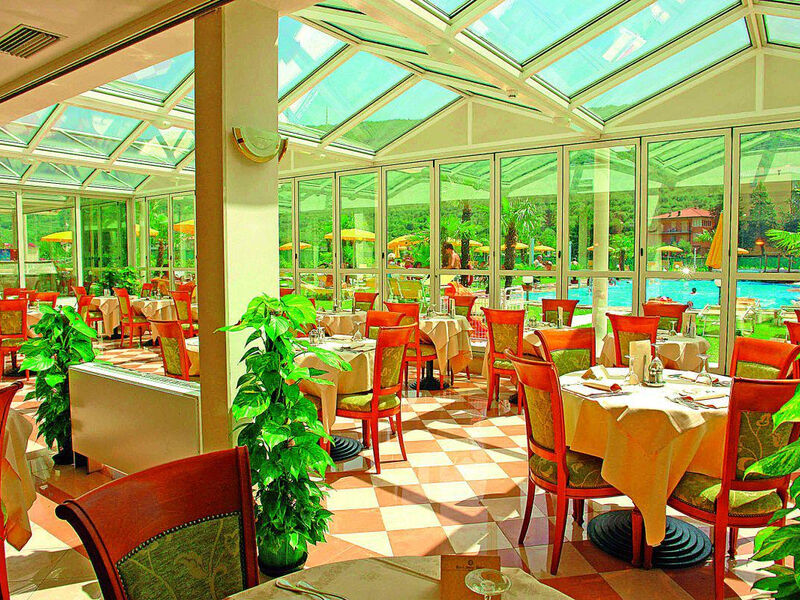 Hotel Savoy Palace
