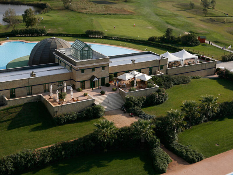 Cosmopol. Golf & Beach Resort