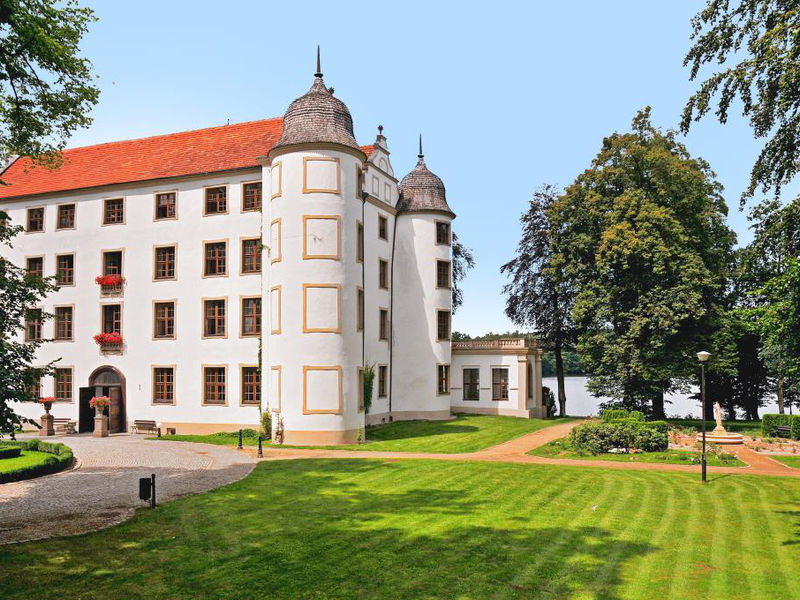 Hotel Podewils w Kragu