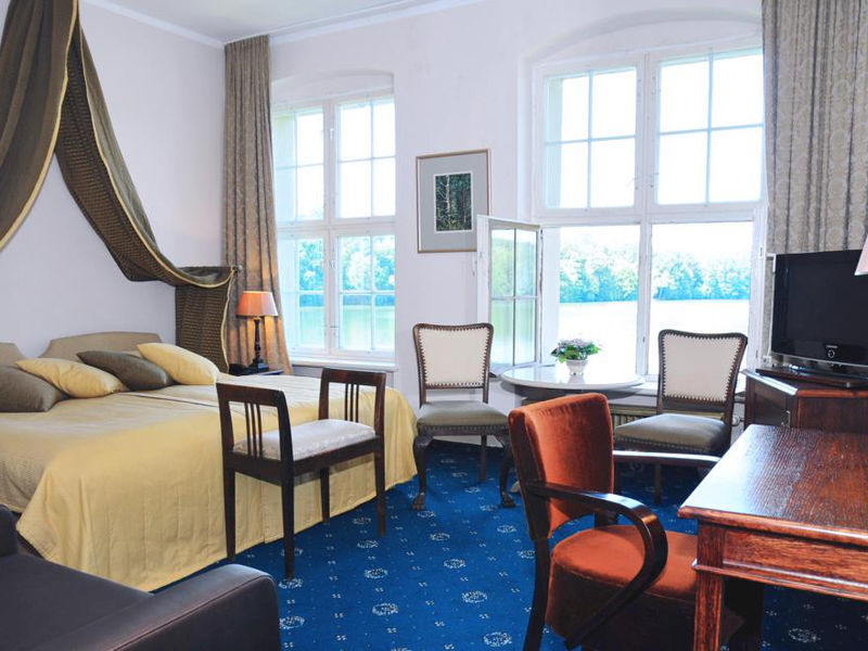 Hotel Podewils w Kragu