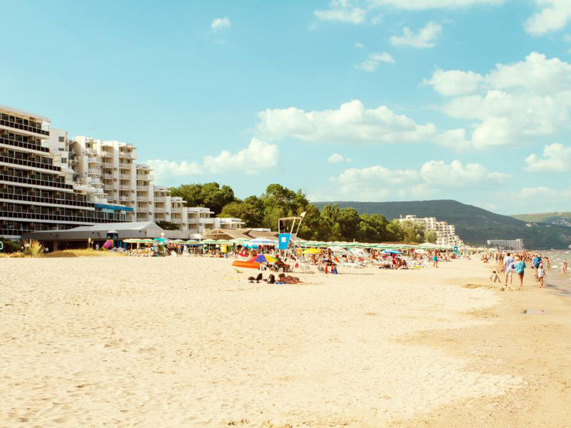 Slavuna Beach