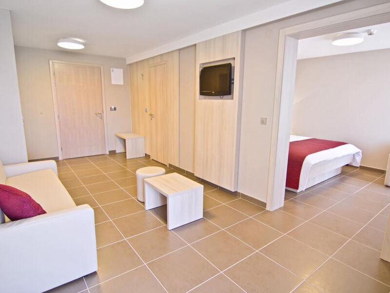 Family Hotel Lopar / Plaza