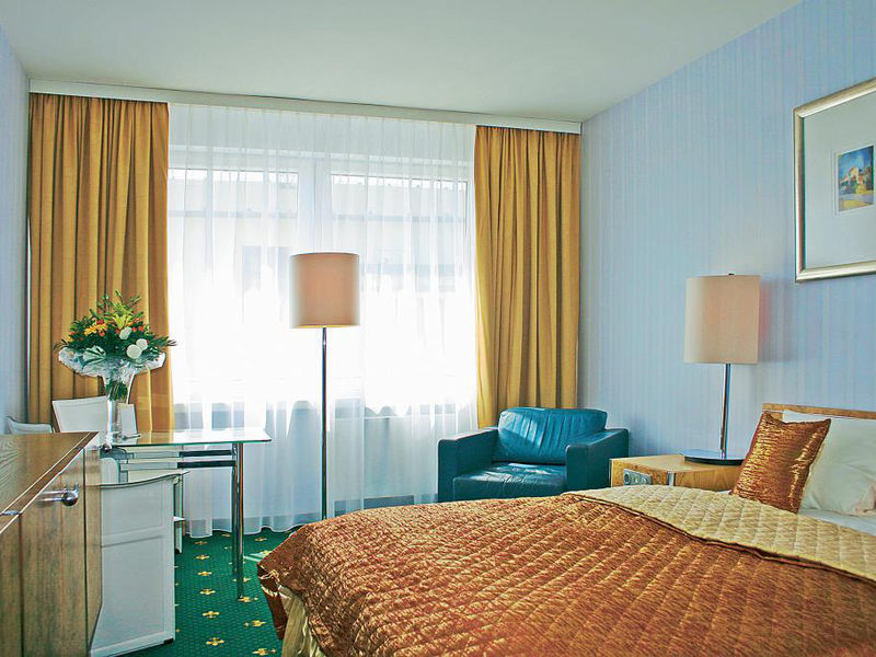 BEST WESTERN Alexa Hotel