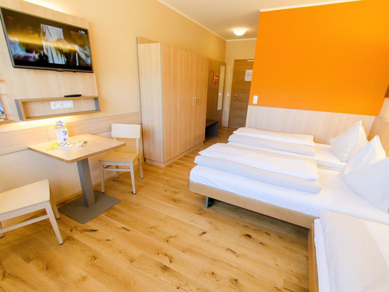JUFA Hotel Neutal Landerlebnis