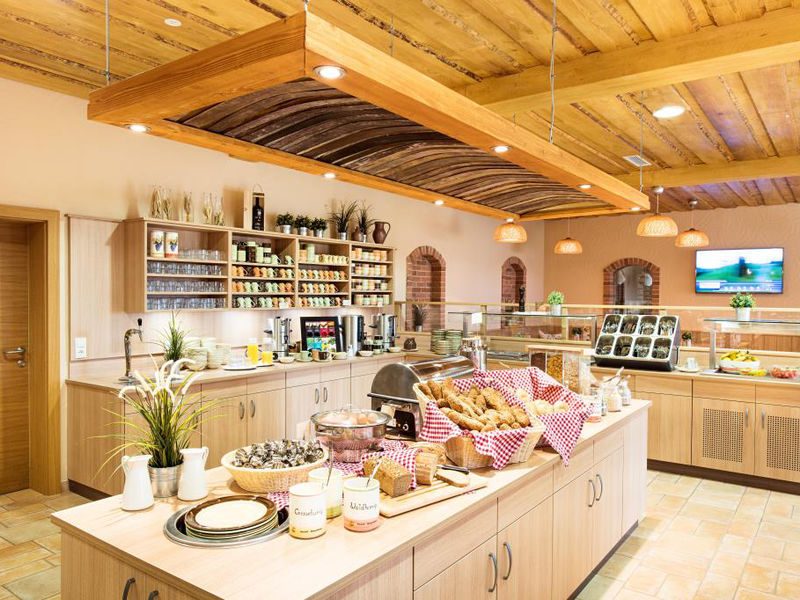 JUFA Hotel Neutal Landerlebnis