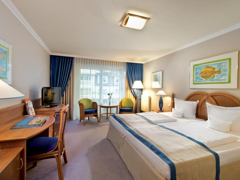 Travel Ch. Strandhotel Bansin