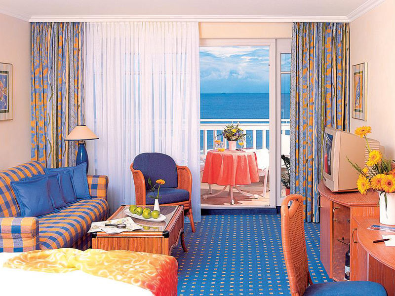 Travel Ch. Strandhotel Bansin