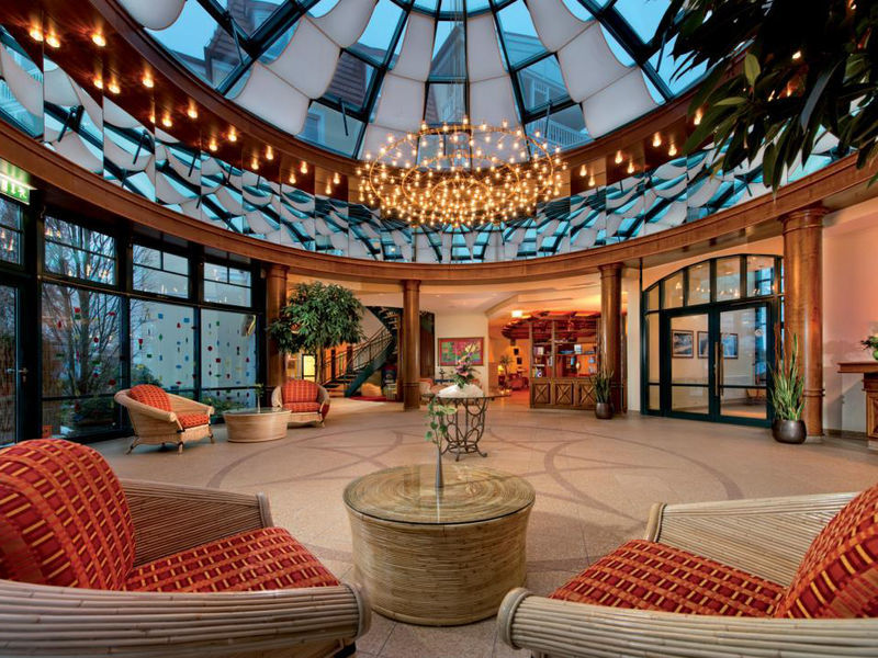 Travel Ch. Strandhotel Bansin