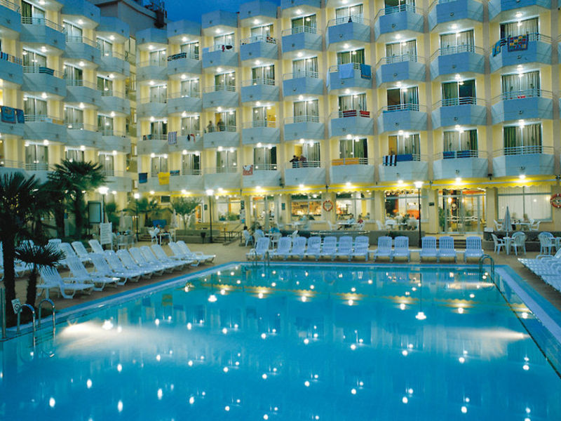 Oasis Tossa