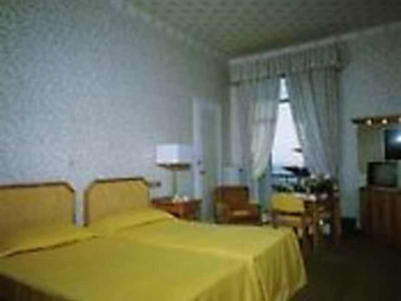 Royal Hotel