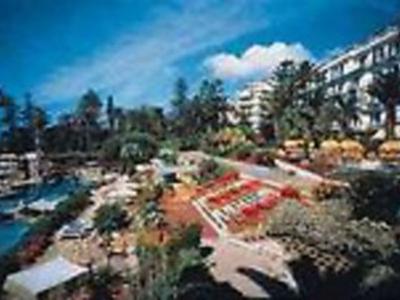 Royal Hotel