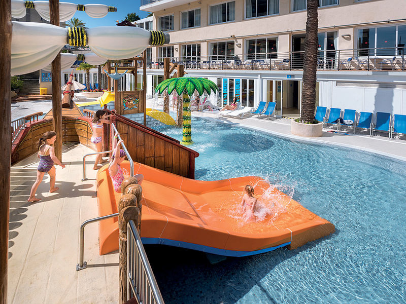 Hotel Oasis Park