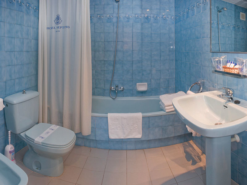 Hotel GHT Neptuno